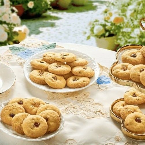 Bánh Quy Hộp Thiếc Merry Mã Đáo Thành Công – 334g