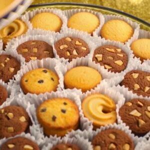 Bánh Quy Hộp Thiếc Merry Mã Đáo Thành Công – 334g