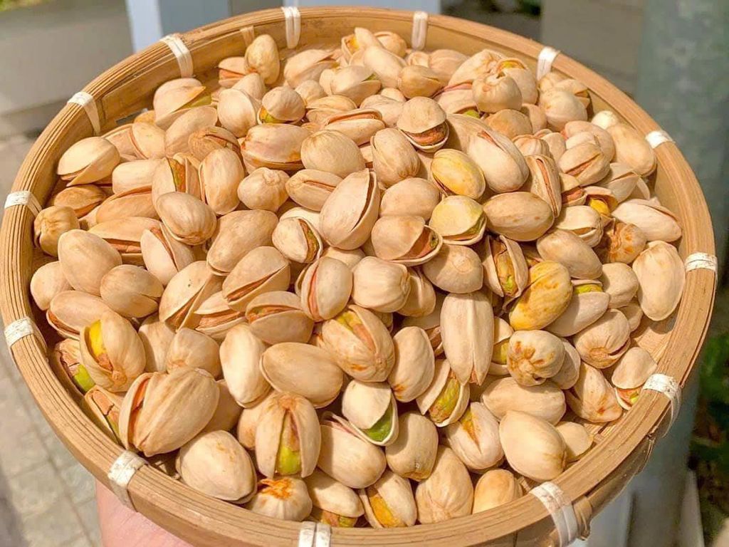 Hạt Dẻ Cười Cao Cấp Gia Hưng – Hũ 400g