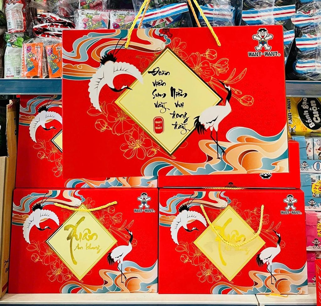Hộp Quà Xuân Phú Quý Want Want - 568g