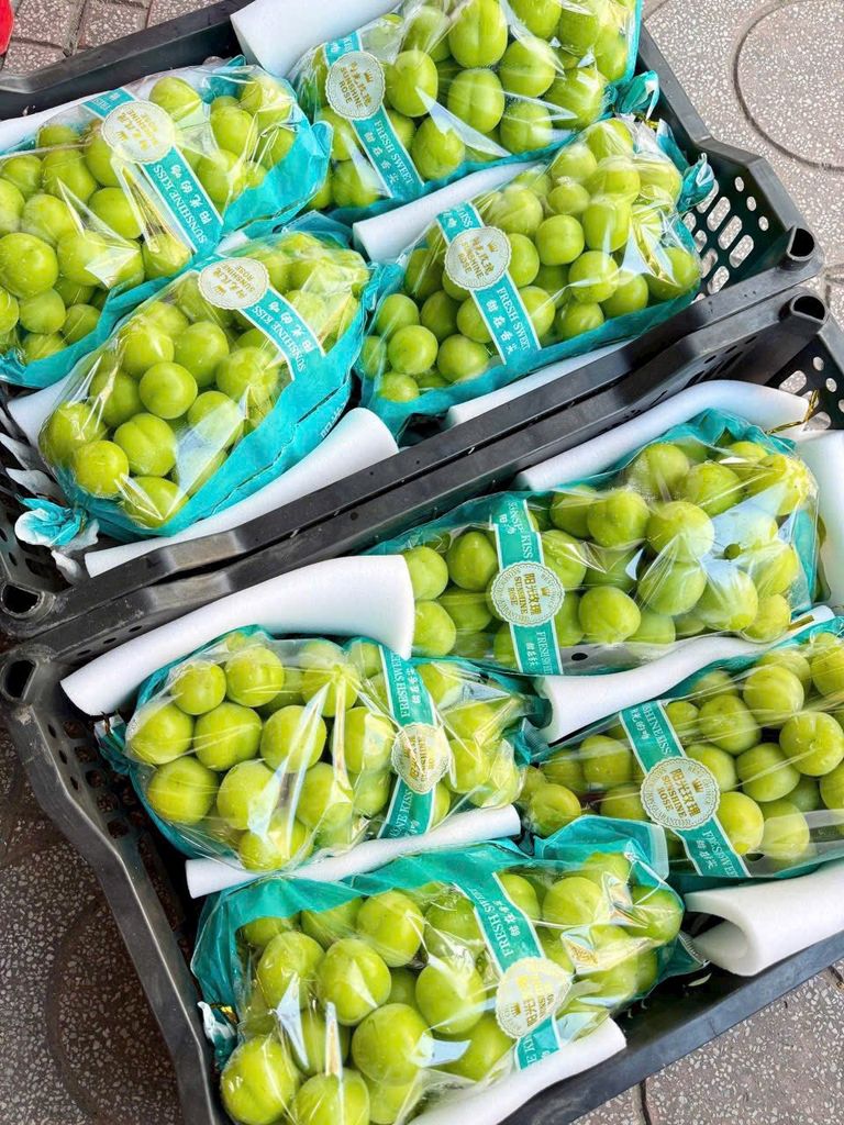 Nho Mẫu Đơn Sunshine Rose - 1kg