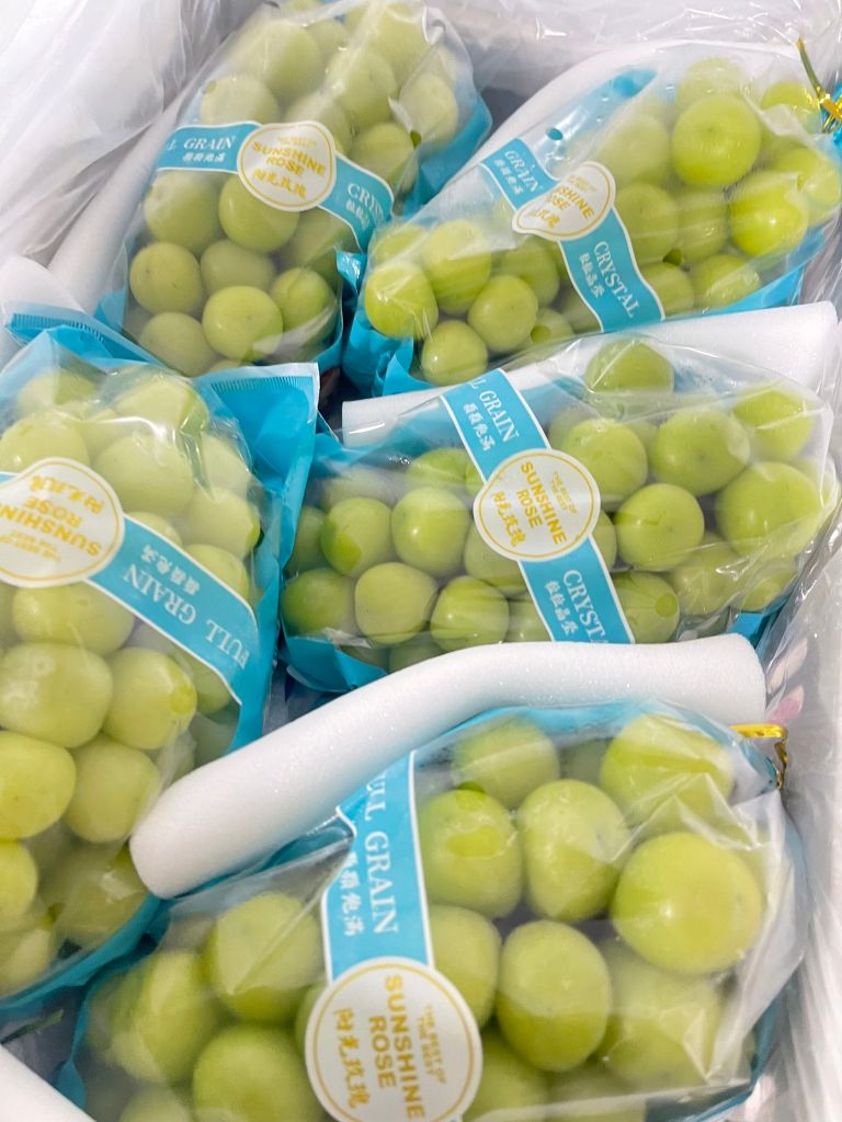 Nho Mẫu Đơn Sunshine Rose - 1kg