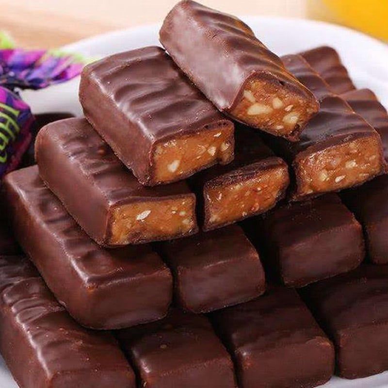 Kẹo Socola Hộp Thiếc Đậu Phộng Hạnh Nhân Krokaht Nga – 180g