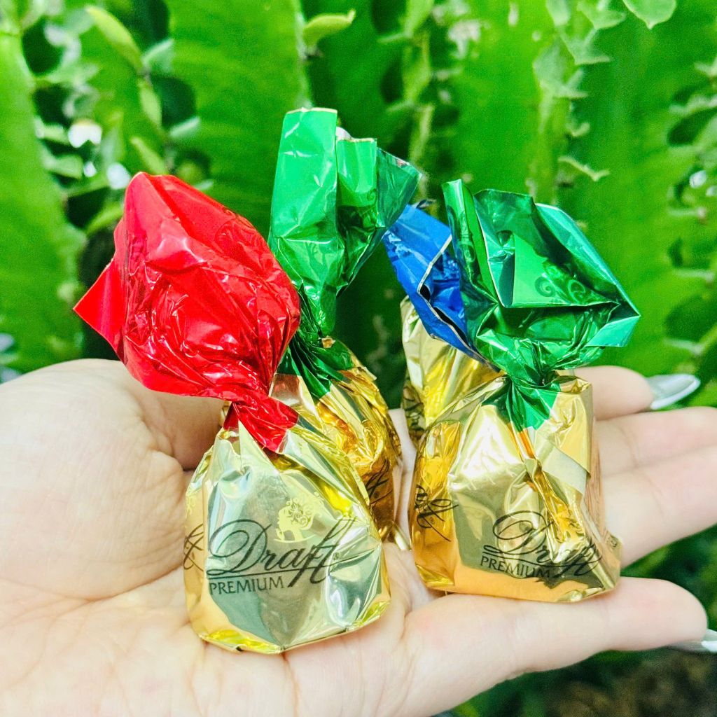 Kẹo Socola Hộp Thiếc Draft Premium Vị Trái Cây Nhân Cốm Giòn – 150g