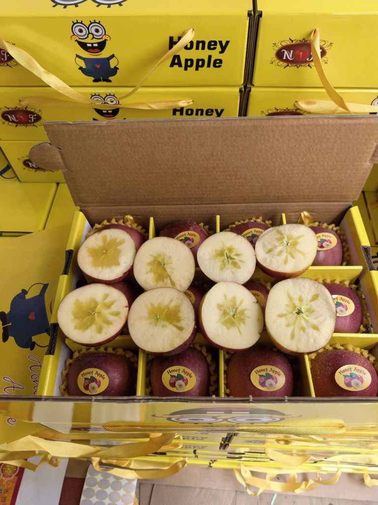 Táo Mật Giòn Ngọt – Thùng khoảng 2Kg