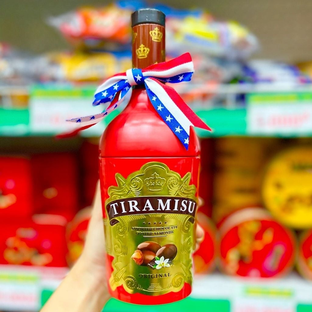 Socola Tiramisu Kelson Hạnh Nhân Thập Cẩm – 110g