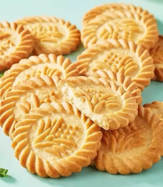 Bánh Quy Lago Frollini Hộp Thiếc Ý - Hộp 320g
