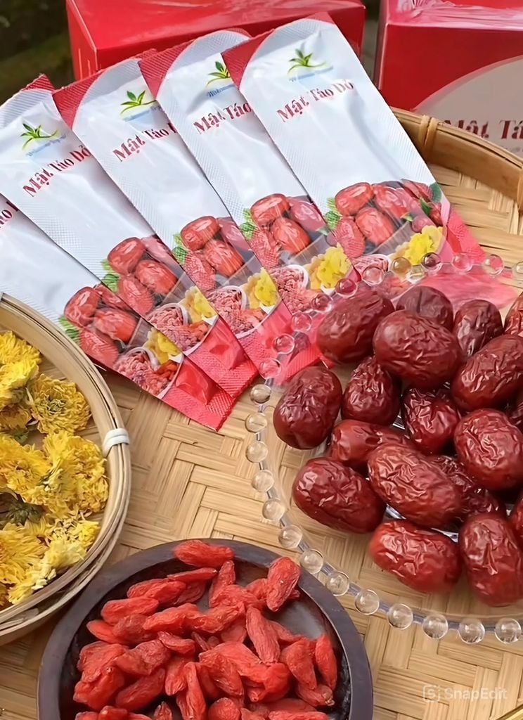 Mật Táo Đỏ Wakamono - Hộp 12 Gói