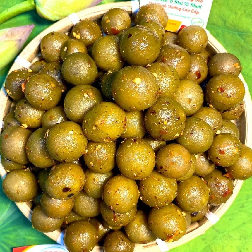 Sấu Tươi Chua Cay Lắc Muối Ớt - Hộp 500g