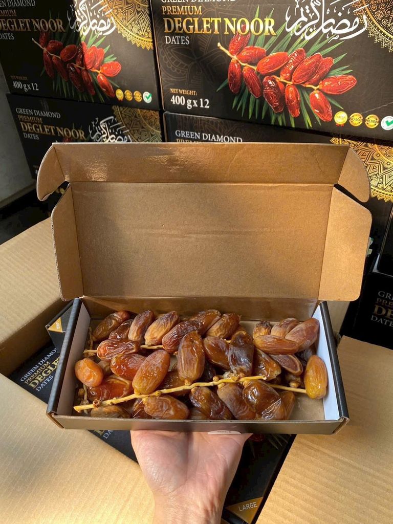 Chà Là Nguyên Cành Algeria Coop Finest - 500g