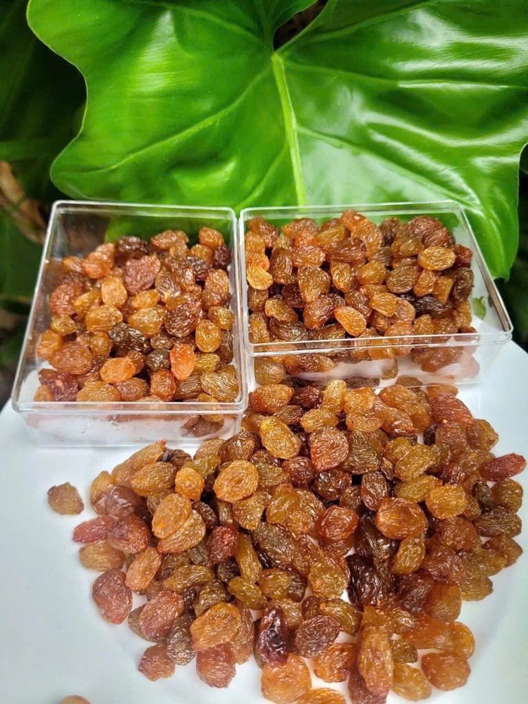 Nho Khô Cluster Flame ADORA ST FOOD – Hộp 1kg