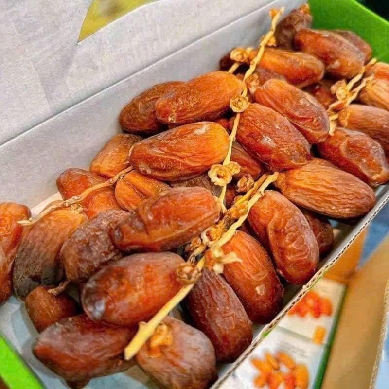 Chà Là Nguyên Cành Algeria Coop Finest - 500g