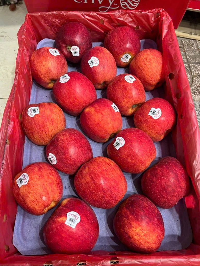 Táo Envy New Zealand S35 - S30 - 1 Kg