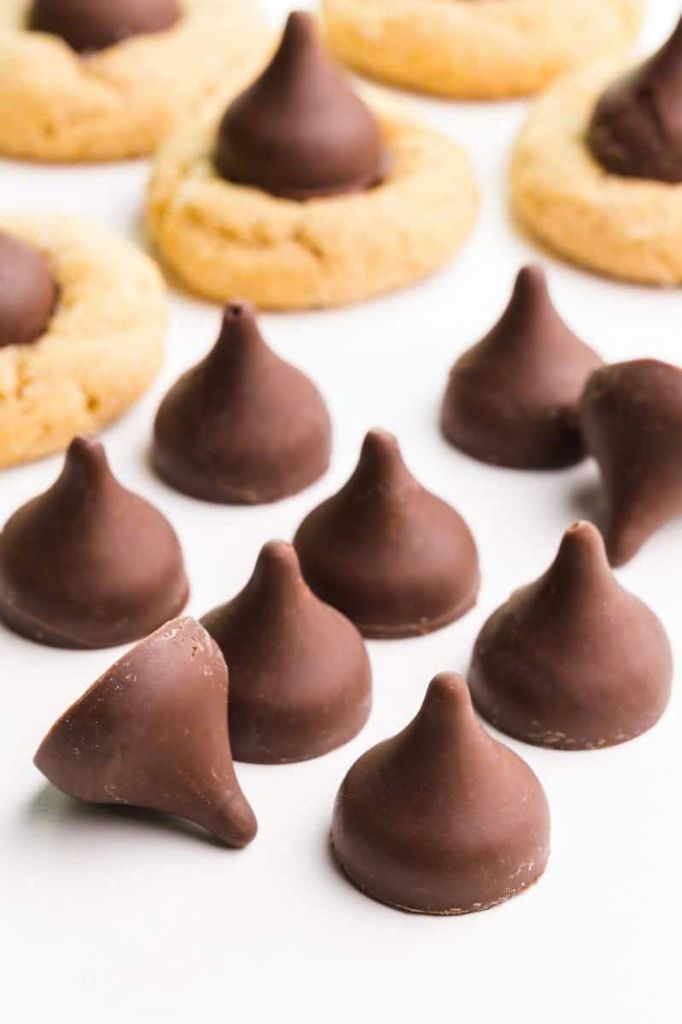 Socola Hershey's Kisses Creamy Milk Chocolate With Almonds - 205G