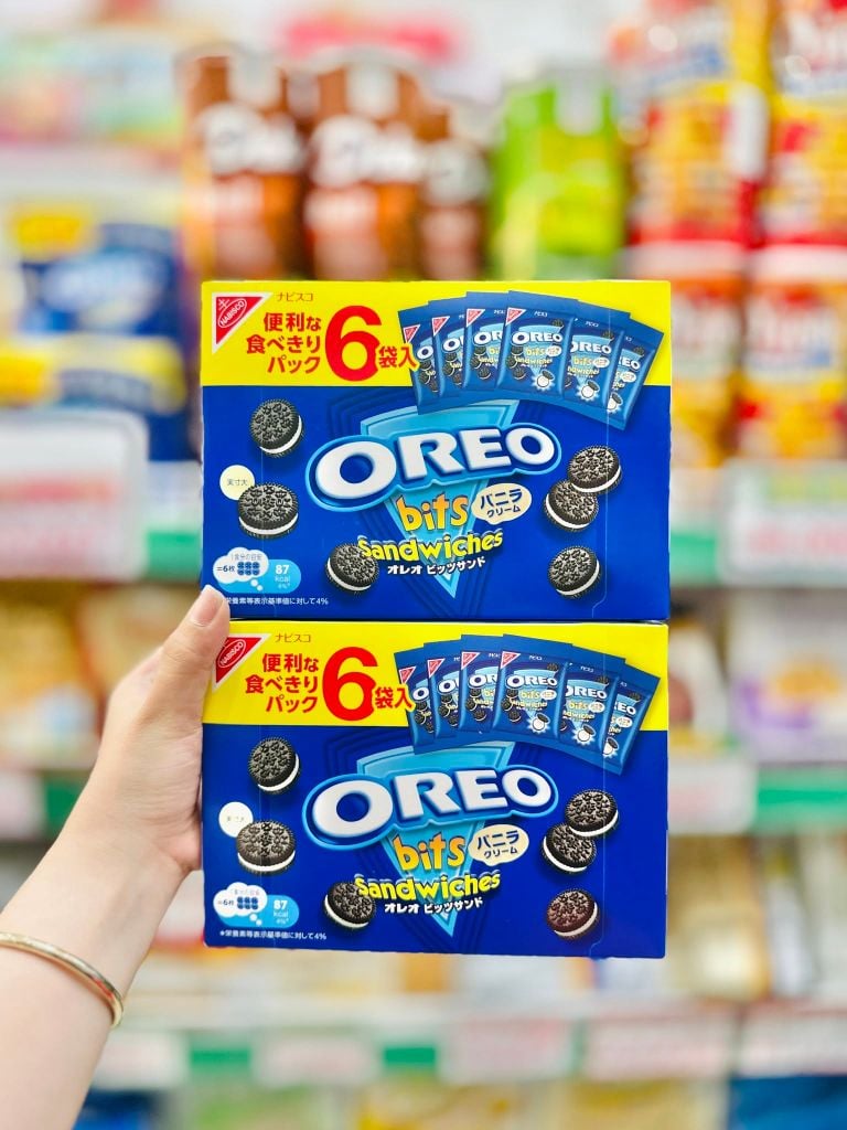 Bánh Quy Kẹp Kem Vanilla OREO Bits Sandwich Nhật Bản - 102g