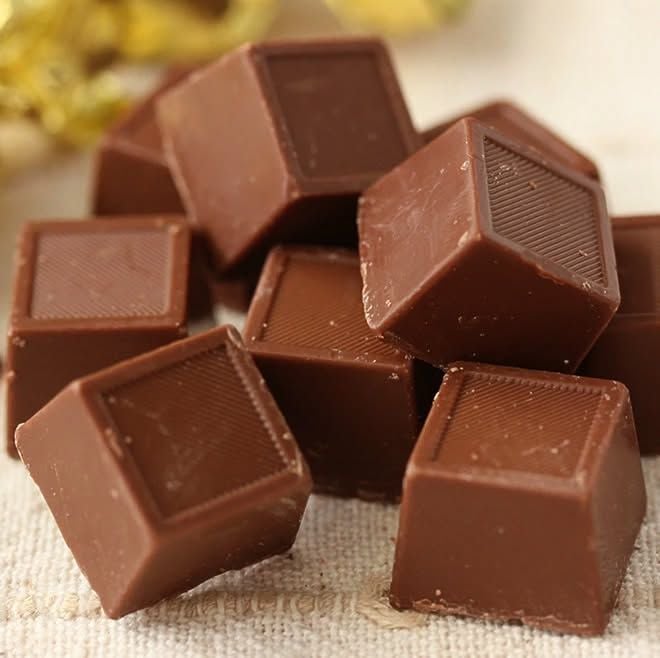 Kẹo Socola Kelson Thập Cẩm Hộp Tròn - 100g