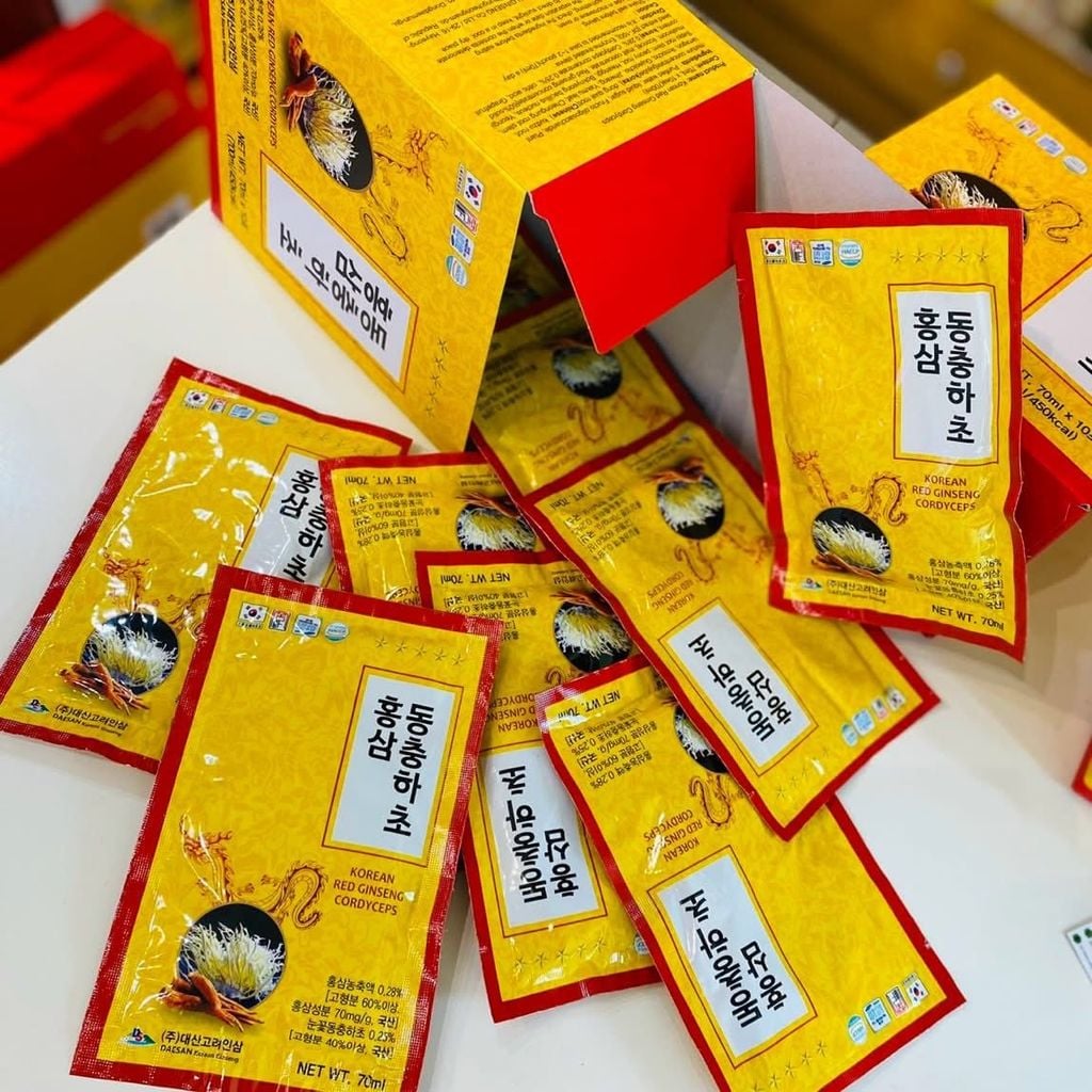 Chiết Xuất Hồng Sâm Đông Trùng Hạ Thảo – 70ml x 20 Gói