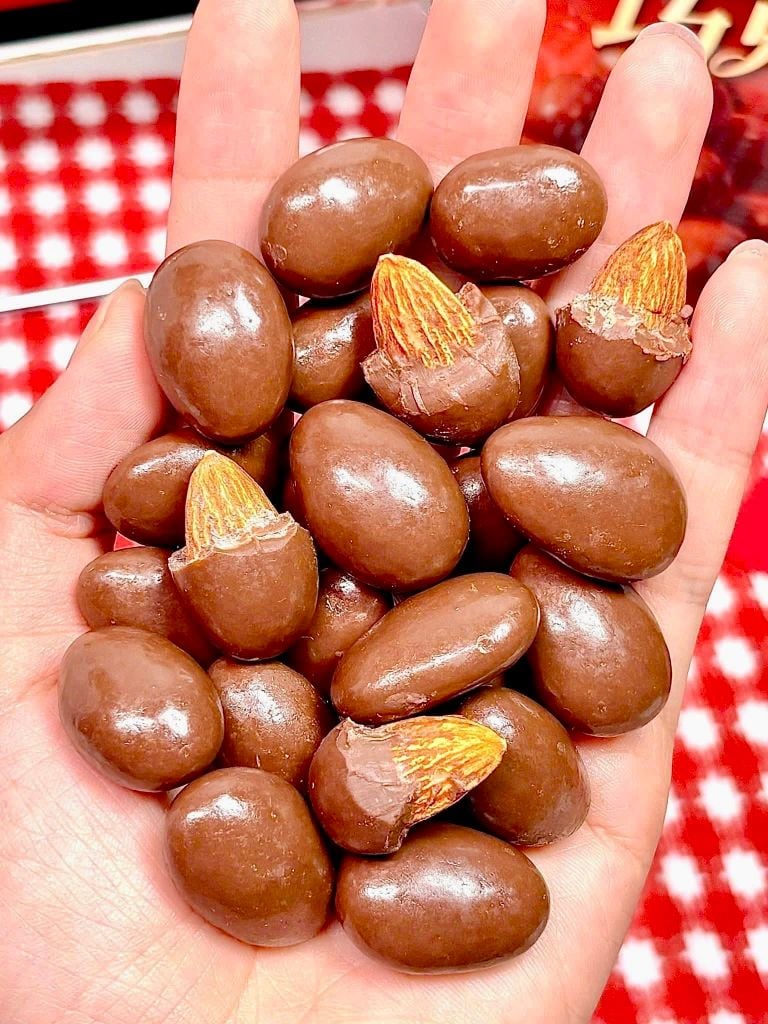 Socola Tiramisu Kelson Thập Cẩm Hình Đồng Hồ - 110g