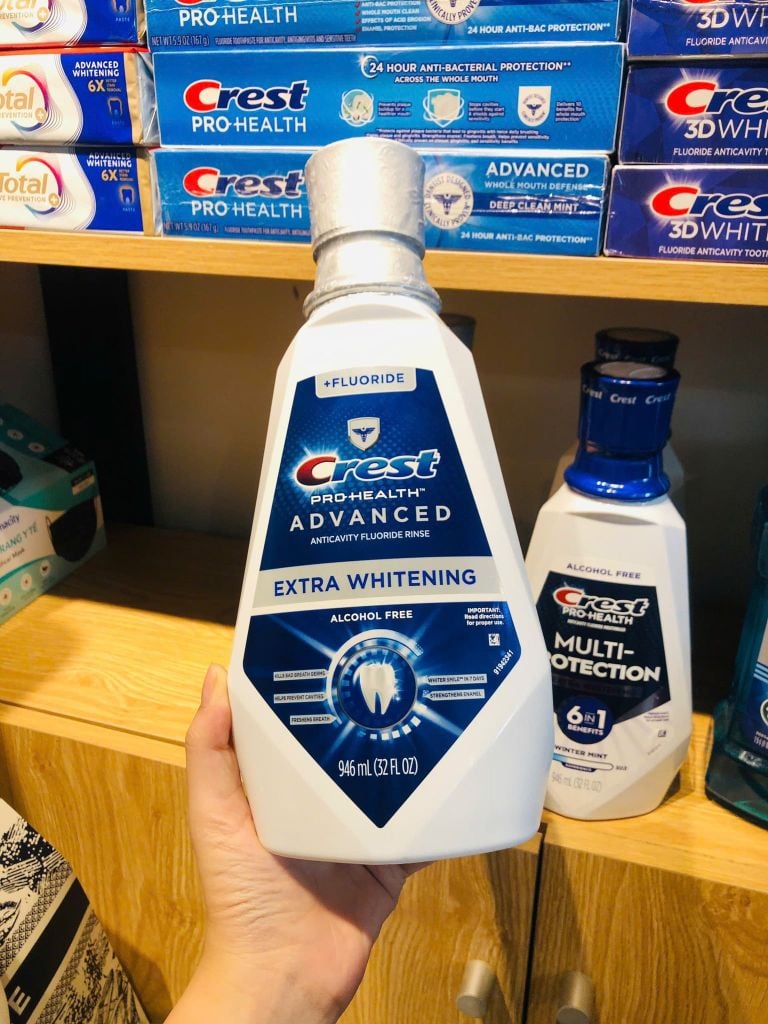 Nước Súc Miệng Crest Advanced Extra Whitening - 946ML