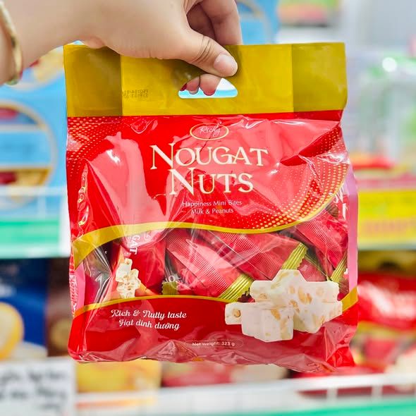 Kẹo Richy Nougat Nuts Vị Sữa - 323G