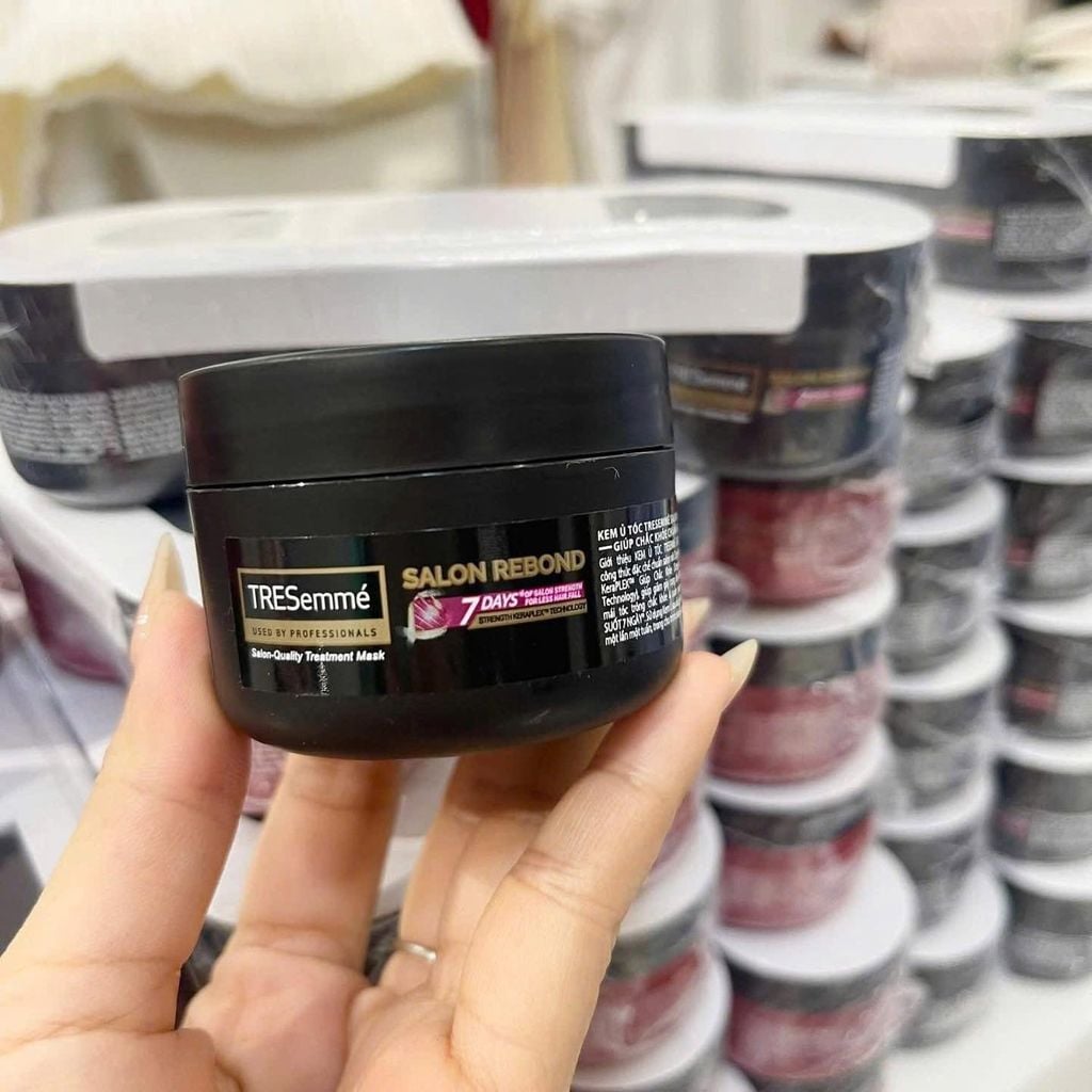 Kem Ủ Tóc Tresemme Keratin Smooth - 50g