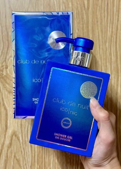 Sữa Tắm Nước Hoa Club De Nuit Iconic – 360ml