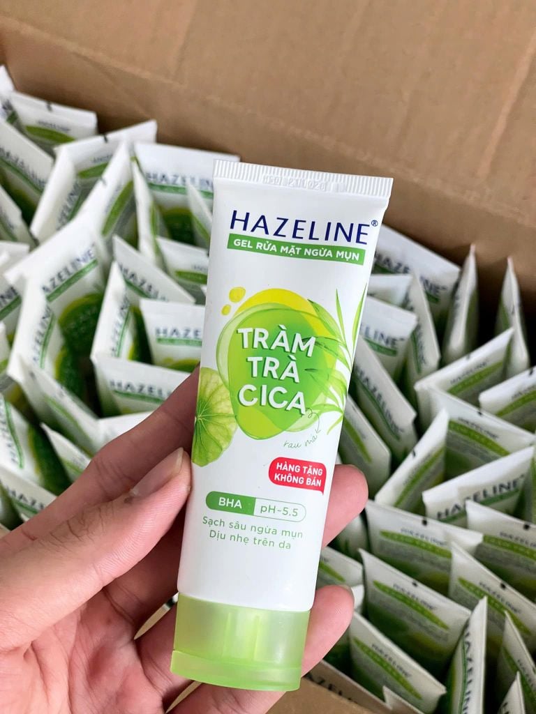 Sữa Rửa Mặt Hazeline Tràm Trà Cica - 40g