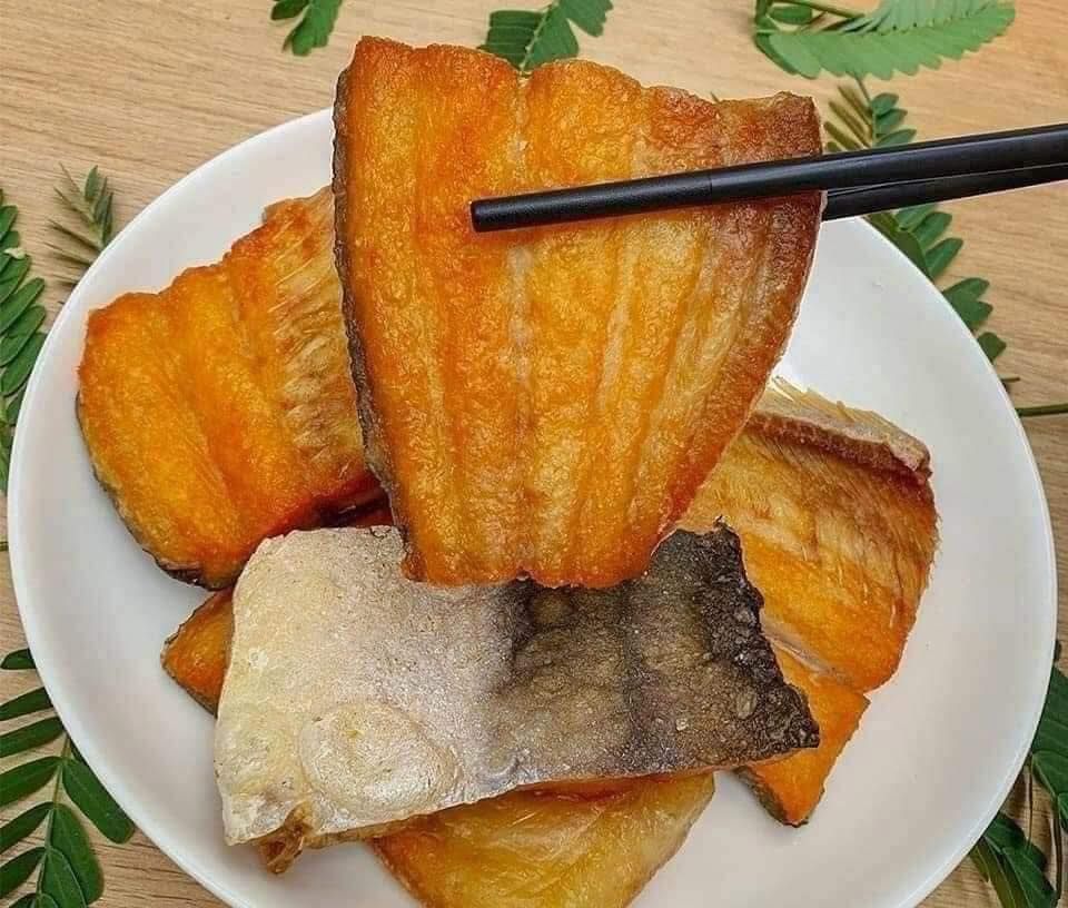 Cá Dứa 1 Nắng Nguyên Con – 1KG