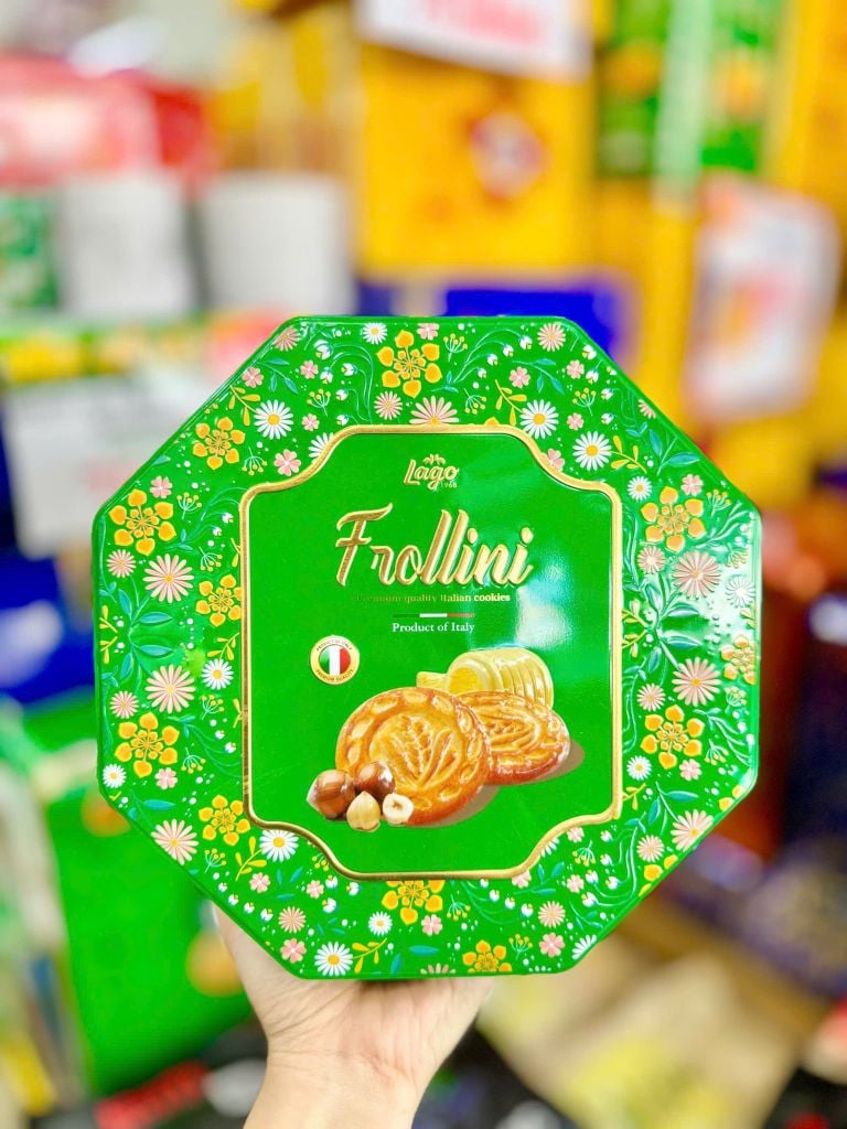Hộp Bánh Quy Bơ Hạt Phỉ Lago Frollini - 320g