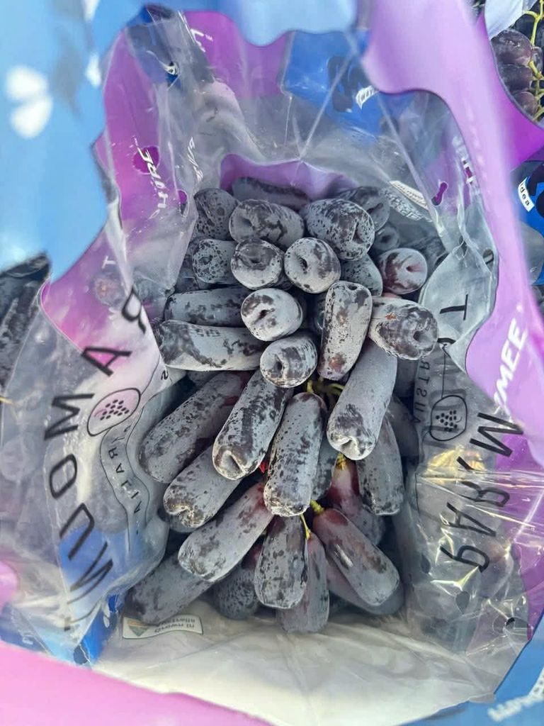 Nho Đen Ngón Tay Úc Okuku - 900g