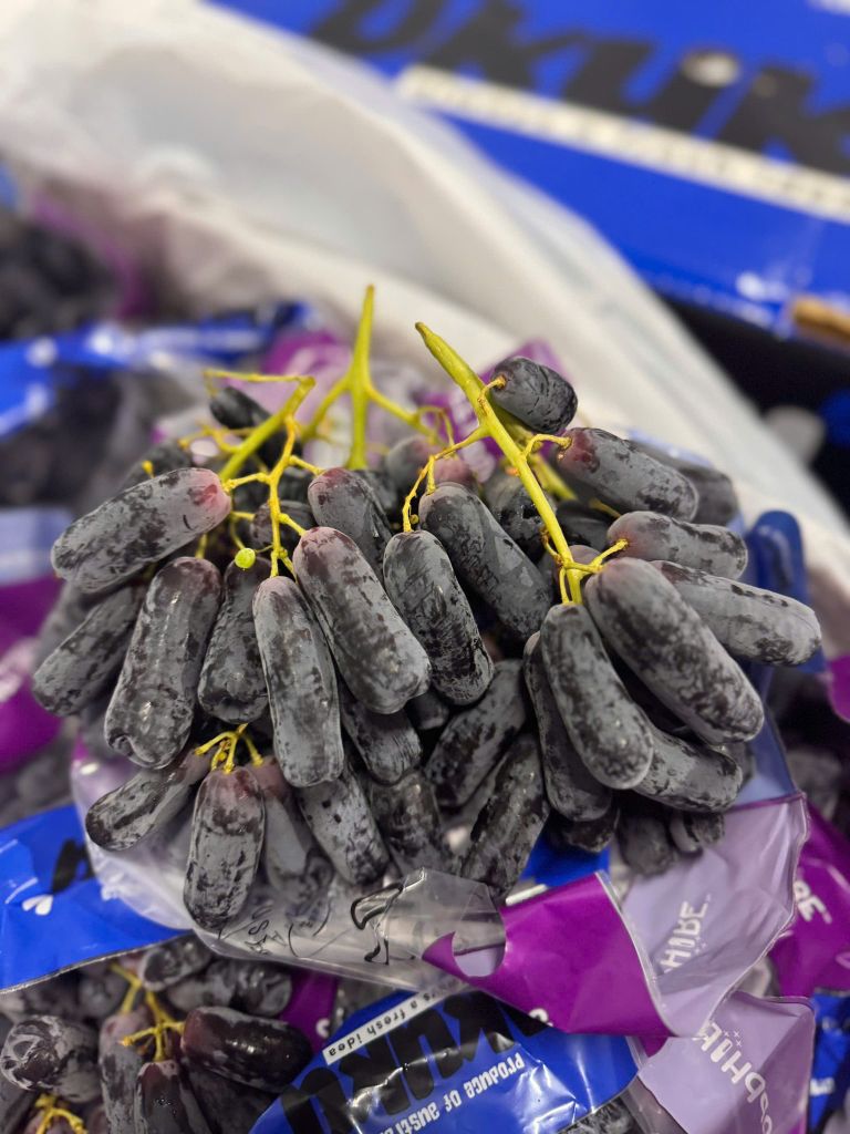 Nho Đen Ngón Tay Úc Okuku - 900g