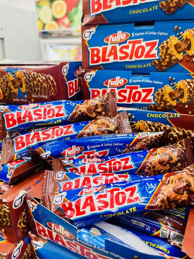 Bánh Quế Fullo Blatoz Cuộn Socola - 24g