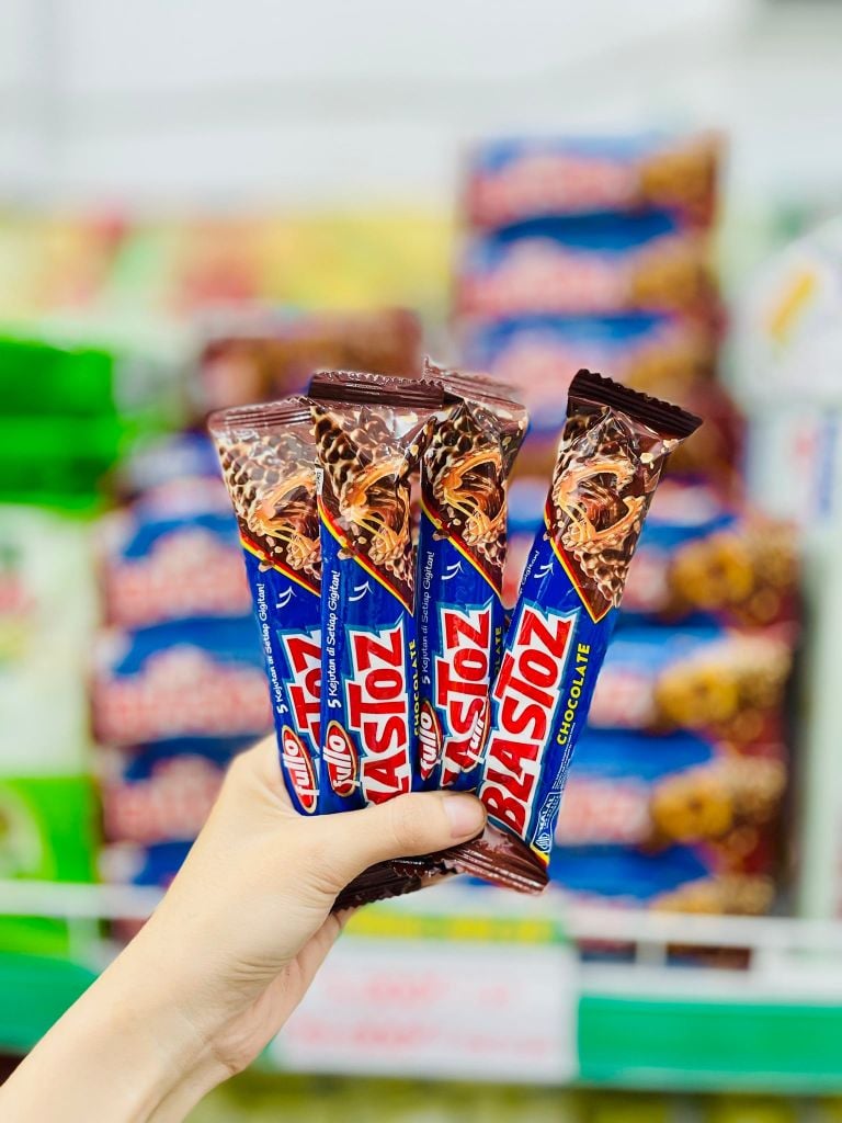 Bánh Quế Fullo Blatoz Cuộn Socola - 24g