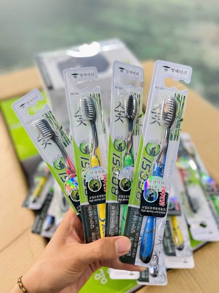 Bàn Chải Đánh Răng BOSSI Than Tre Hàn Quốc