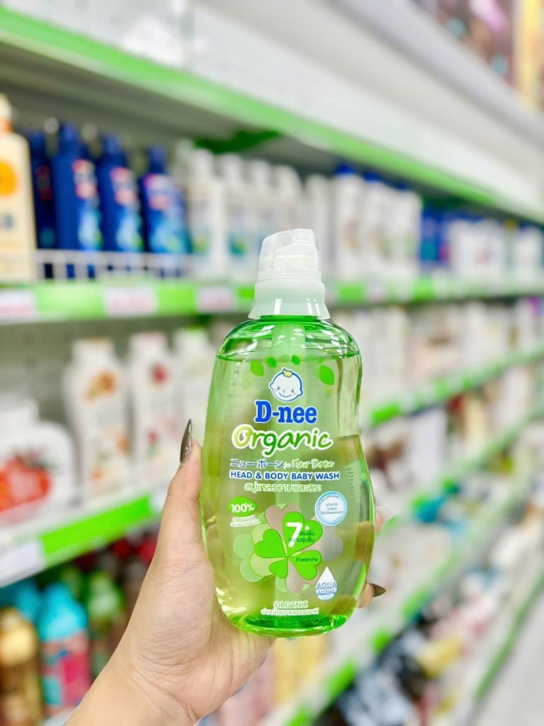 Sữa Tắm Gội Em Bé D-nee - 380ml