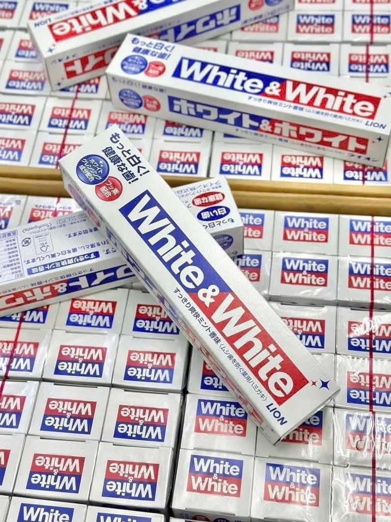 Kem Đánh Răng White & White Lion Nhật Bản - 150G