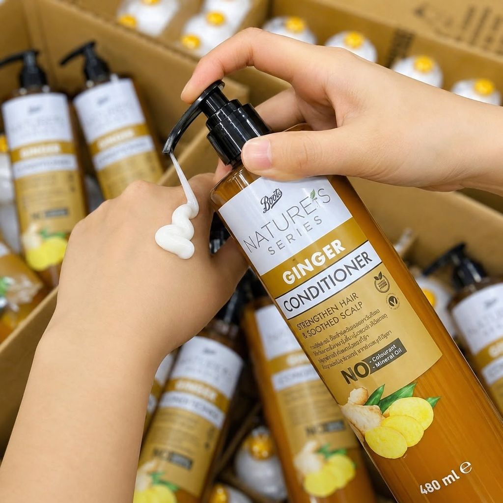 Dầu Gội - Dầu Xả Gừng Boots Natural Ginger Thái Lan - 480ml