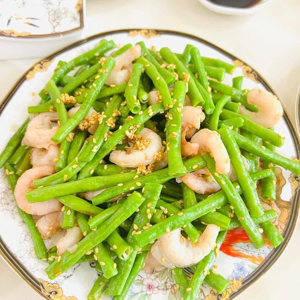Hạt Nêm Kucharek Đức Vị Gà - Hộp 270g