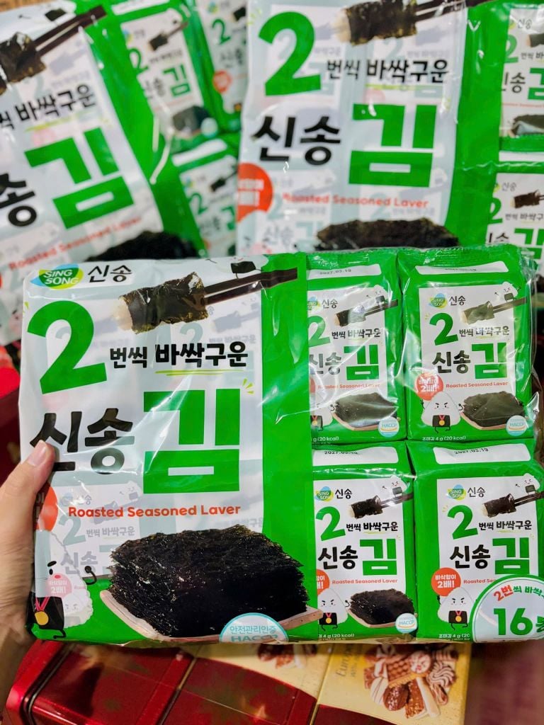 Lốc Rong Biển Hàn Quốc Singsong 16 Gói - 64g