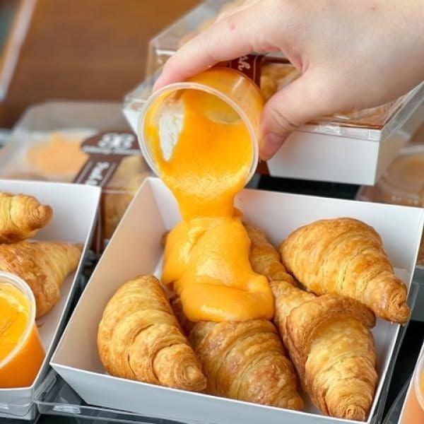 Bánh Sừng Bò Antonelli Croissant Vị Kem Socola Xoắn - 250G