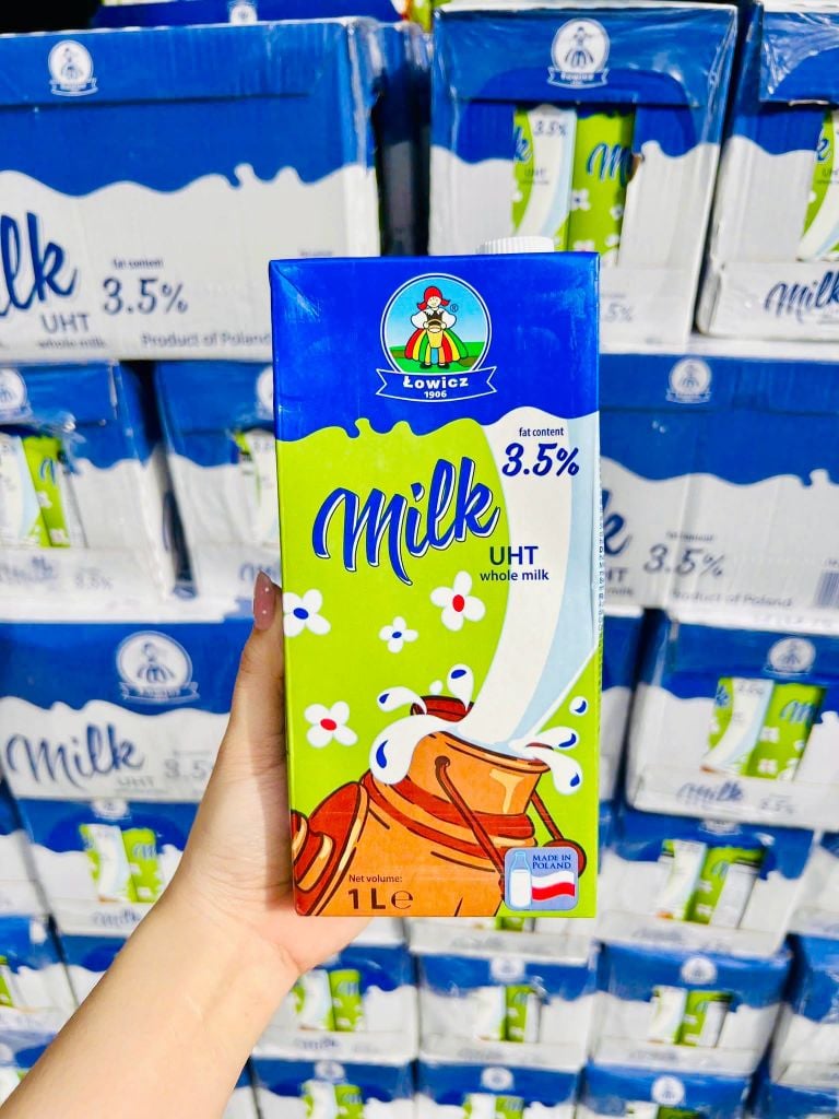 Sữa Tươi Ba Lan Tiệt Trùng Lowicz 3.5% Béo - 1 Lít