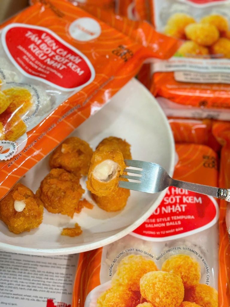 Viên Cá Hồi Tẩm Bột Sốt Kem Inmin - 200g