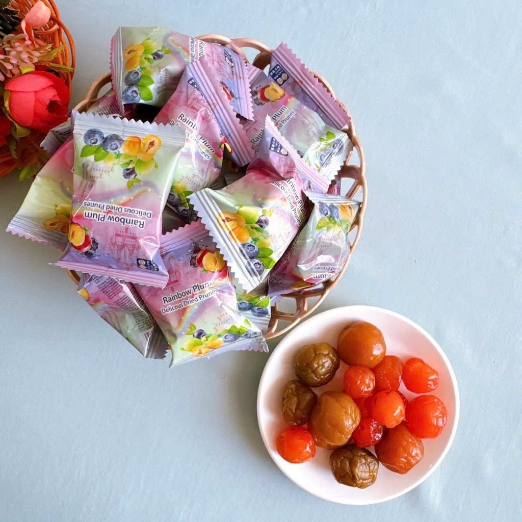 Ô Mai Hỗn Hợp Cầu Vồng Umiki Rainbow Plum - 208g