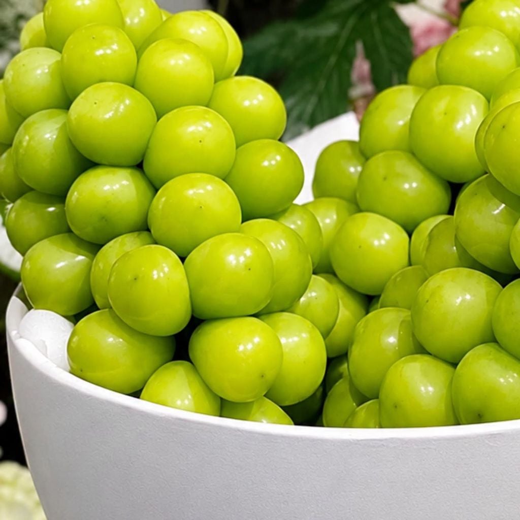 Nho Mẫu Đơn Shine Muscat - Khoảng 500g