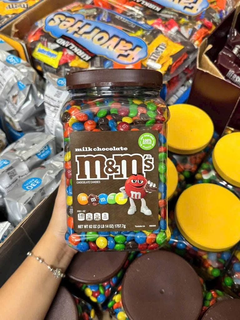 Socola M&M Milk Chocolate Mỹ - Hộp 1757,7g