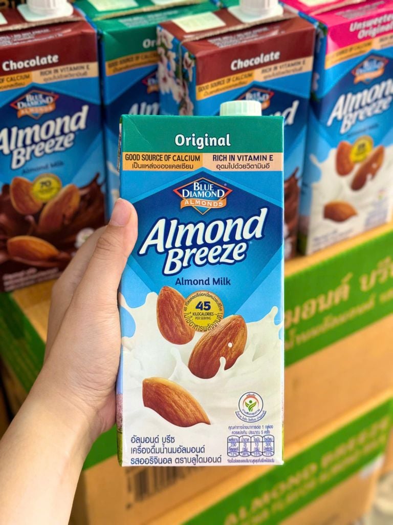 Sữa Hạnh Nhân Blue Diamond Almonds - 946ml