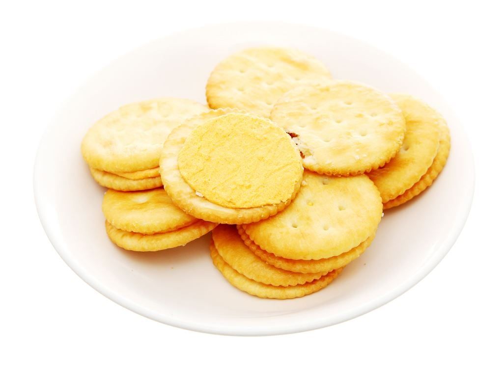 Bánh Quy Thập Cẩm Hộp Thiếc Reina Gold Hoa Sen – 126g