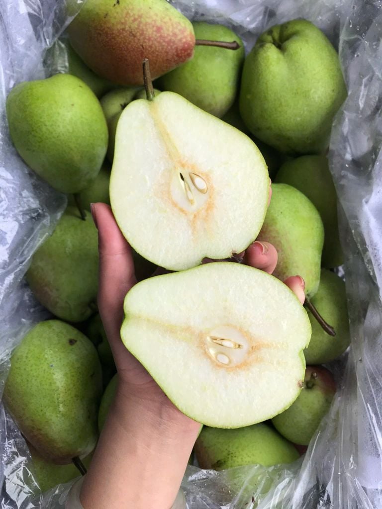 Lê Nam Phi Giòn Ngọt - 1kg
