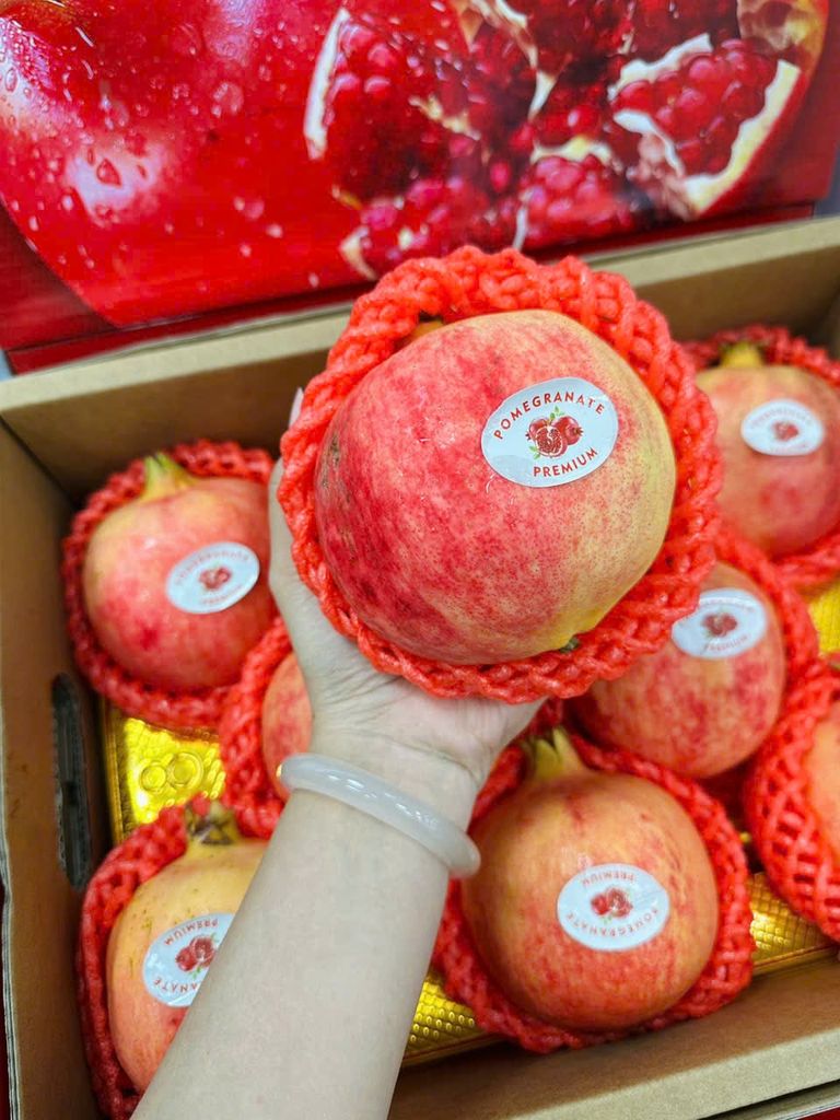Lựu Thái Đỏ Pomegranate - Thùng 5-7 Trái
