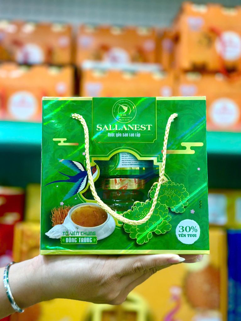 Tổ Yến Chưng Sallanest Đông Trùng 30% Yến Tươi – Lốc 6 hộp x 70ml